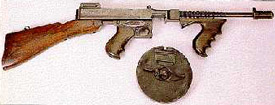 M 1928 avec chargeur circulaire (50 cartouches)